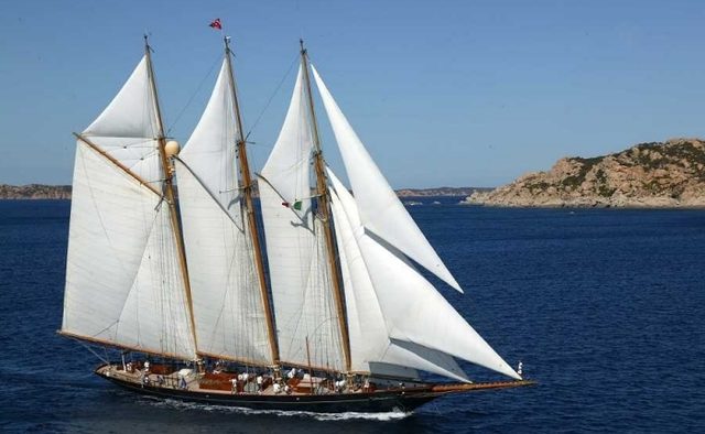 Shenandoah of Sark Yacht Charter in Ibiza