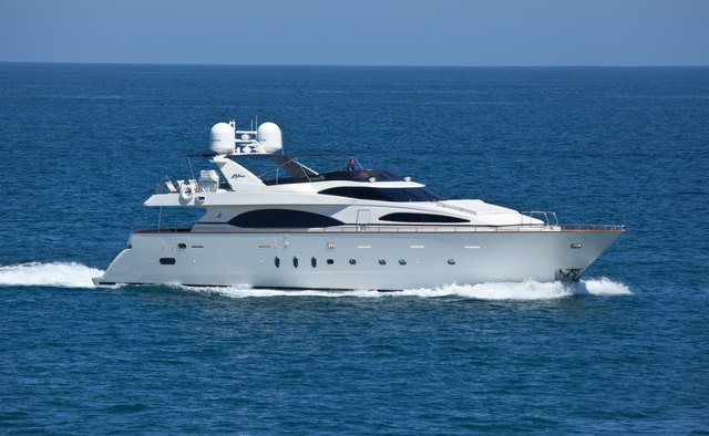 Super yacht charter Azimut Motor Yacht