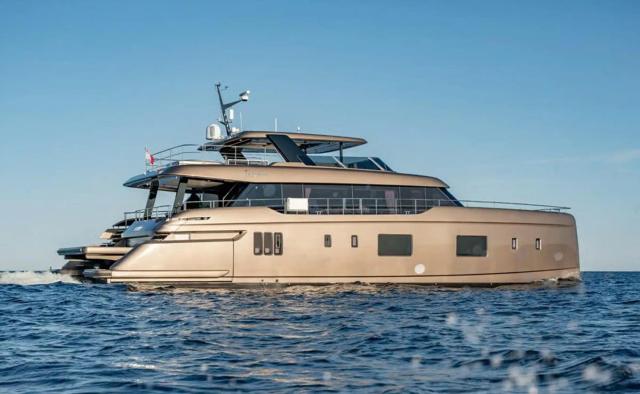 Twilight Yacht Charter in Antibes