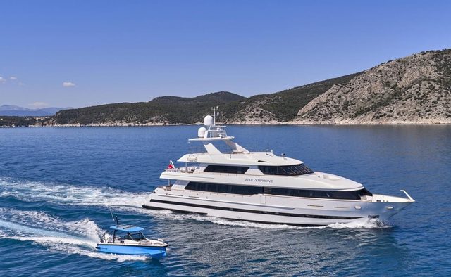 Blue Symphonie Yacht Charter in Cyclades Islands