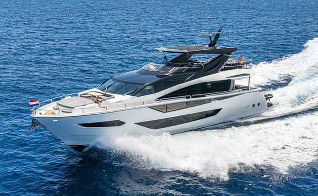 Junior yacht charter Sunseeker Motor Yacht
                        