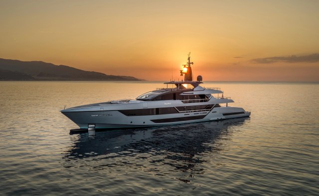 Sairu yacht charter Riva Motor Yacht