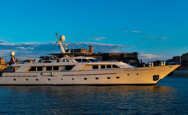 Nightflower yacht charter Codecasa Motor Yacht
                        