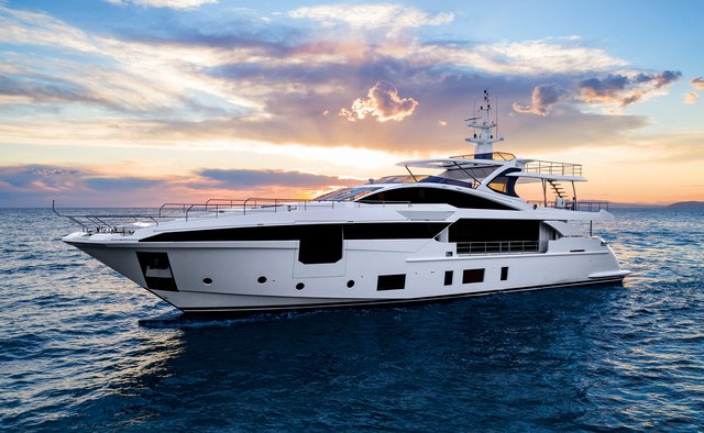 Pura Vida yacht charter Azimut Motor Yacht