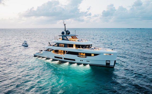 Kings Lair yacht charter Benetti Motor Yacht
                        
