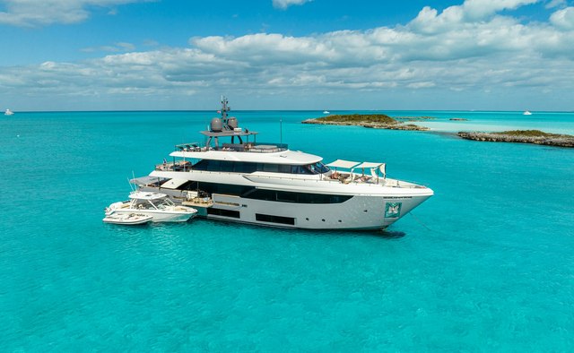 3W Yacht Charter in USA