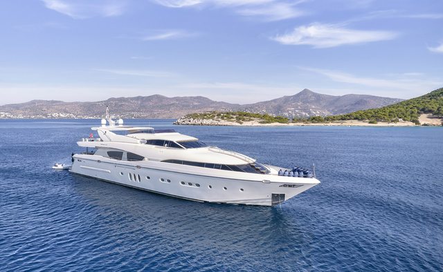 RINI yacht charter Posillipo Motor Yacht