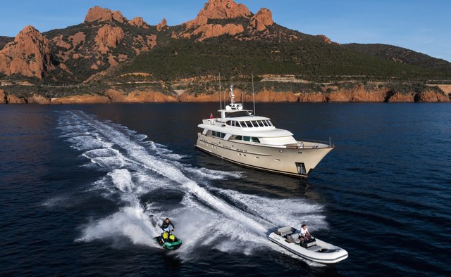 Orizzonte Yacht Charter in Amalfi Coast