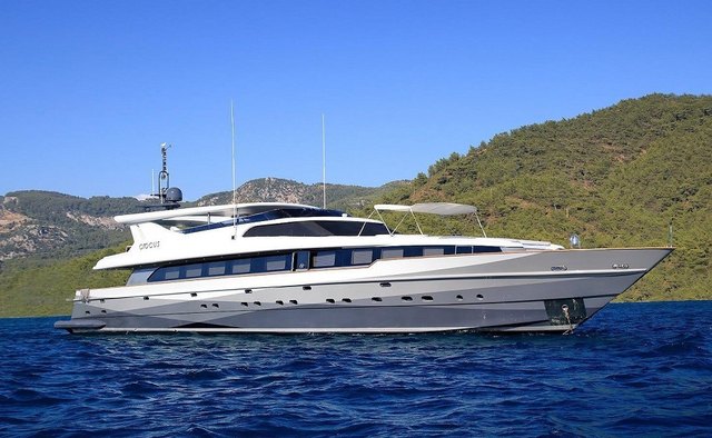 Crocus Yacht Charter in Greece