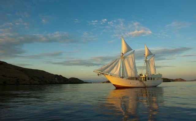 Alexa yacht charter Dream Boat Builders Indonesia Motor/Sailer Yacht
                        