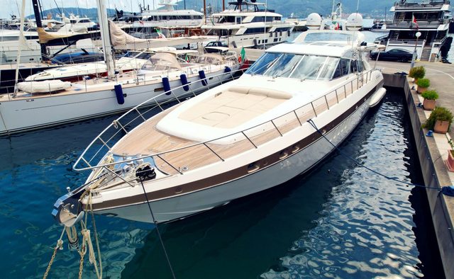 Stealth One Yacht Charter in Bonifacio