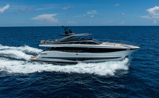 R&R yacht charter Princess Motor Yacht