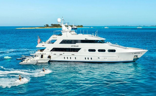 Leverage Yacht Charter in Eleuthera 