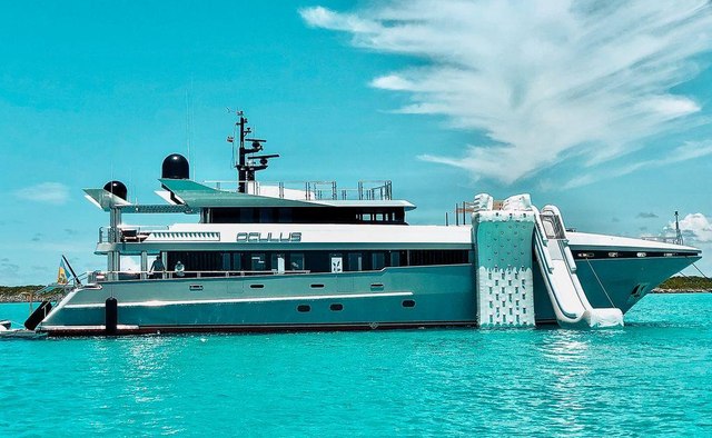 Oculus yacht charter Oceanfast Motor Yacht