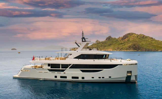 Dulce De Leche yacht charter Blaundus Yachts Motor Yacht