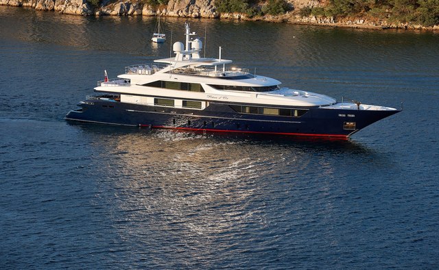 Reve D'or yacht charter Sanlorenzo Motor Yacht
                        