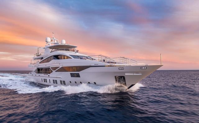New Waves Yacht Charter in Porto Cervo