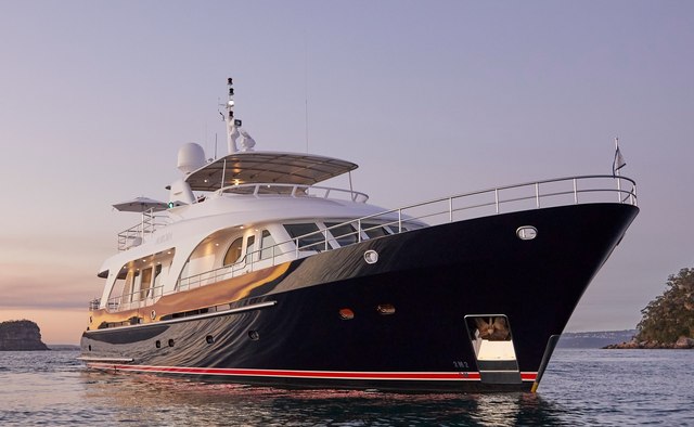 Aurora yacht charter Moonen Motor Yacht