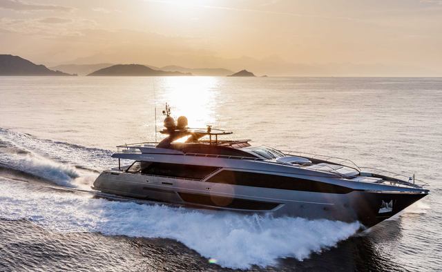 Bella Donna yacht charter Riva Motor Yacht