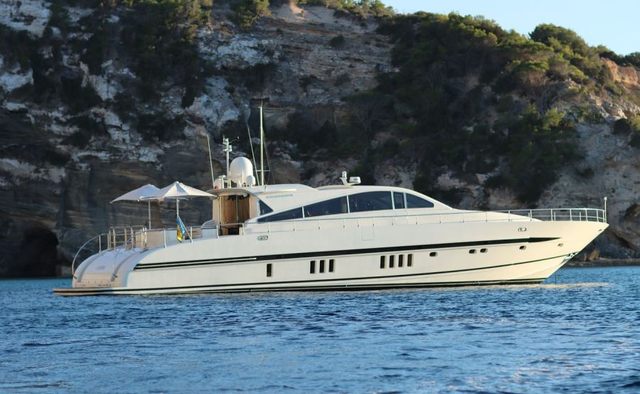 Pure yacht charter Leopard Motor Yacht
                        