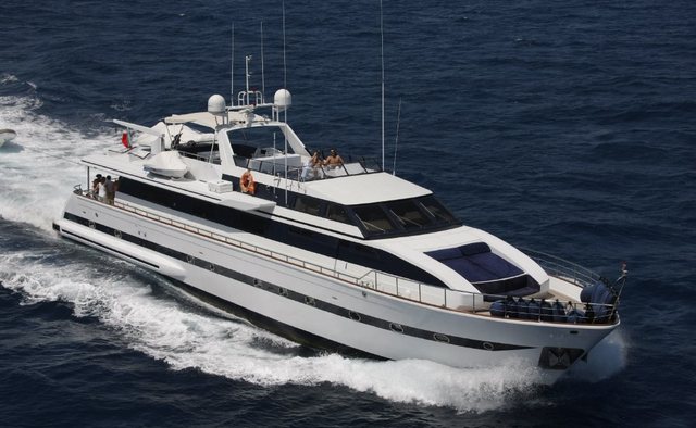 Queen South Yacht Charter in Corsica