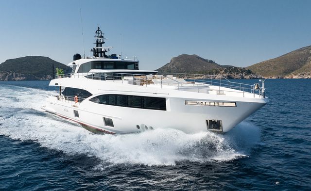 Mad Day Yacht Charter in Lérins Islands