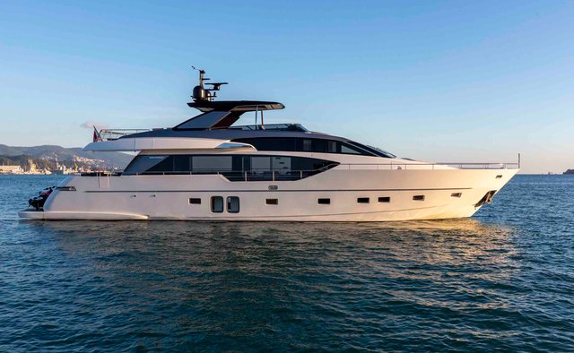 Queen Martina Yacht Charter in South of France