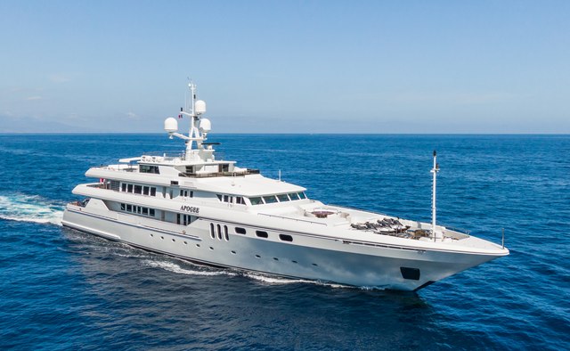 Apogee Yacht Charter in Saint Martin