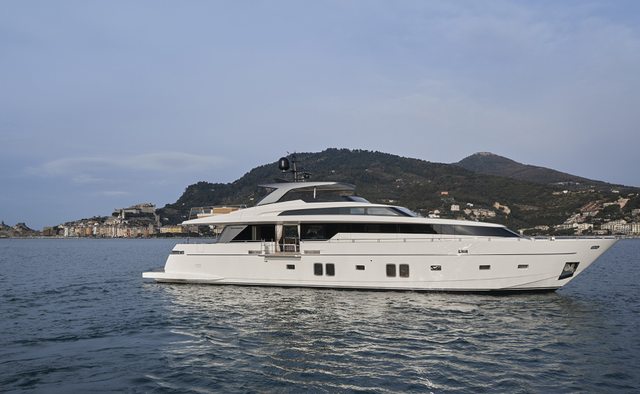 Vittoria Yacht Charter in Amalfi Coast