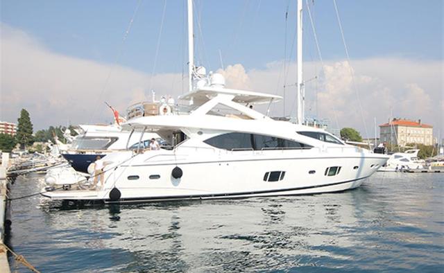 Splashed Out yacht charter Sunseeker Motor Yacht
                        