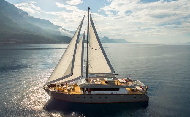 Rara Avis yacht charter Kolotura Sail Yacht
                        