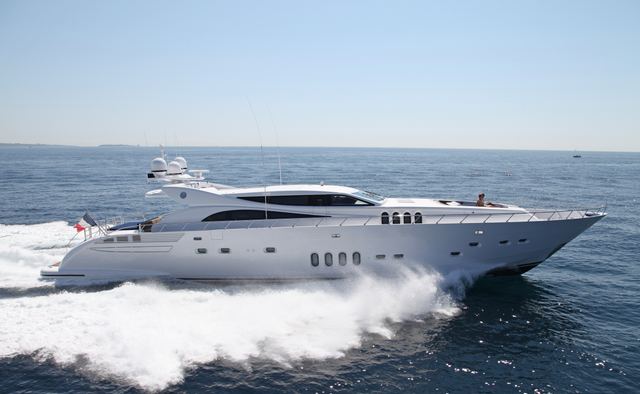 Phoenician yacht charter Italyachts Motor Yacht
                        