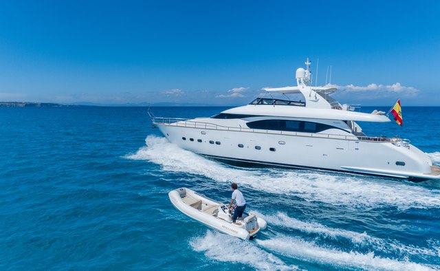 Lex yacht charter Maiora Motor Yacht