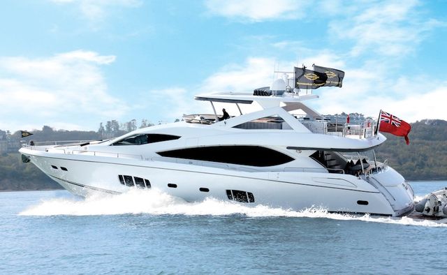 Veuve yacht charter Sunseeker Motor Yacht
                        