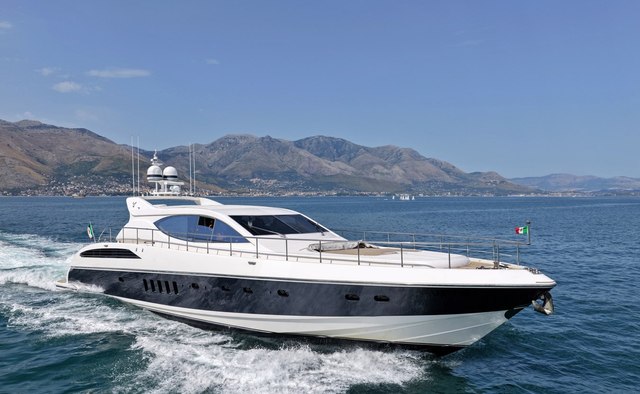 @Last yacht charter Leopard Motor Yacht