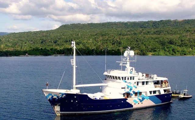 yacht rental fiji