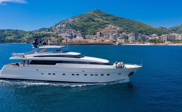 Pertula yacht charter Sanlorenzo Motor Yacht