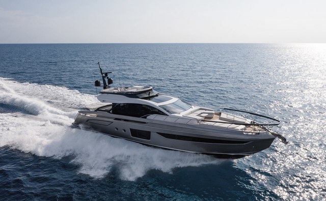 Noi 6 yacht charter Azimut Motor Yacht
                        