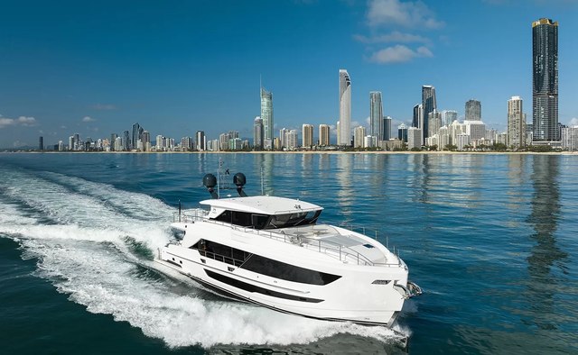 Aura yacht charter Horizon Motor Yacht