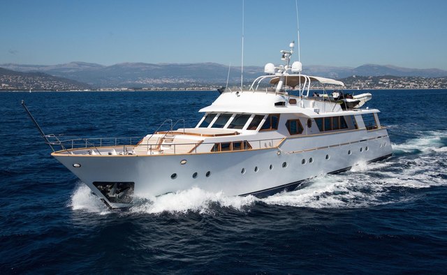 Libertus Yacht Charter in Calvi