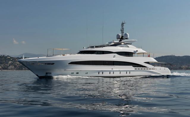 Altair Yacht Charter in Lérins Islands