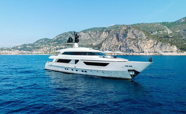 Away Yacht Charter in French Riviera