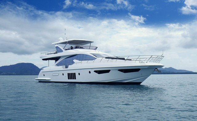 Mirage yacht charter Azimut Motor Yacht
                        
