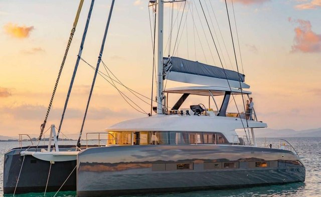 Odyssey yacht charter Lagoon Motor/Sailer Yacht