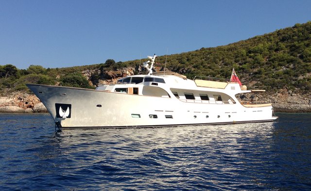 Conquest of 1966 yacht charter Custom Motor Yacht
                        