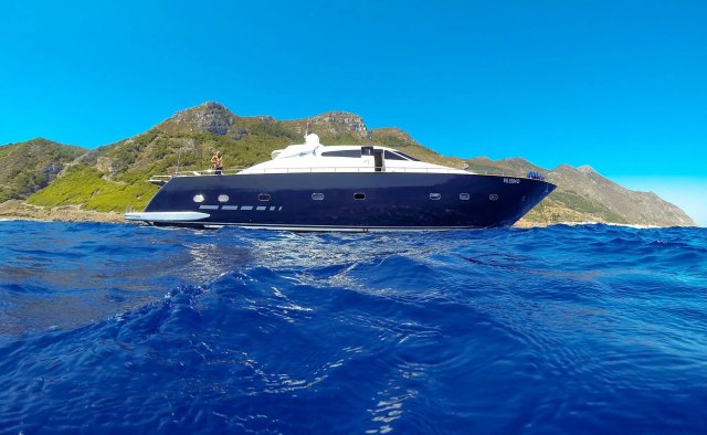 Eacos Yacht Charter in Sicily