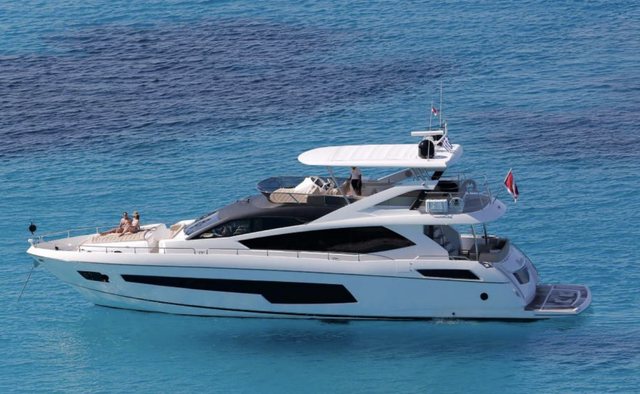 Sarahlisa yacht charter Sunseeker Motor Yacht
                        