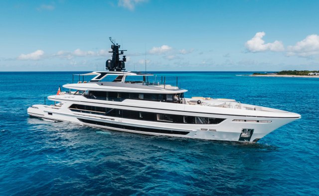Daybreak Yacht Charter in Istanbul