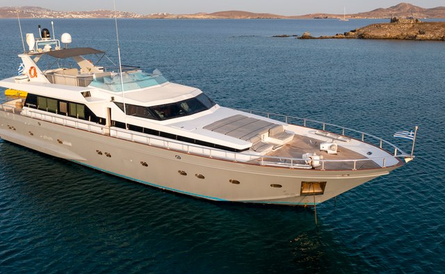 Shiva yacht charter Cantieri di Pisa Motor Yacht