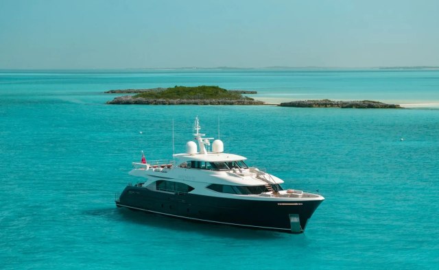 Midnight Saga yacht charter Moonen Motor Yacht